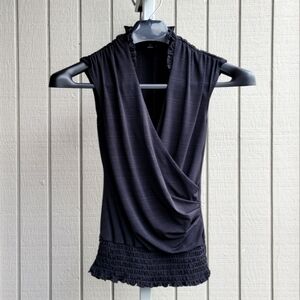 XOXO | 1/2 Wrap Sleeveless Blouse EUC Ladies Small Black Smocked Waist